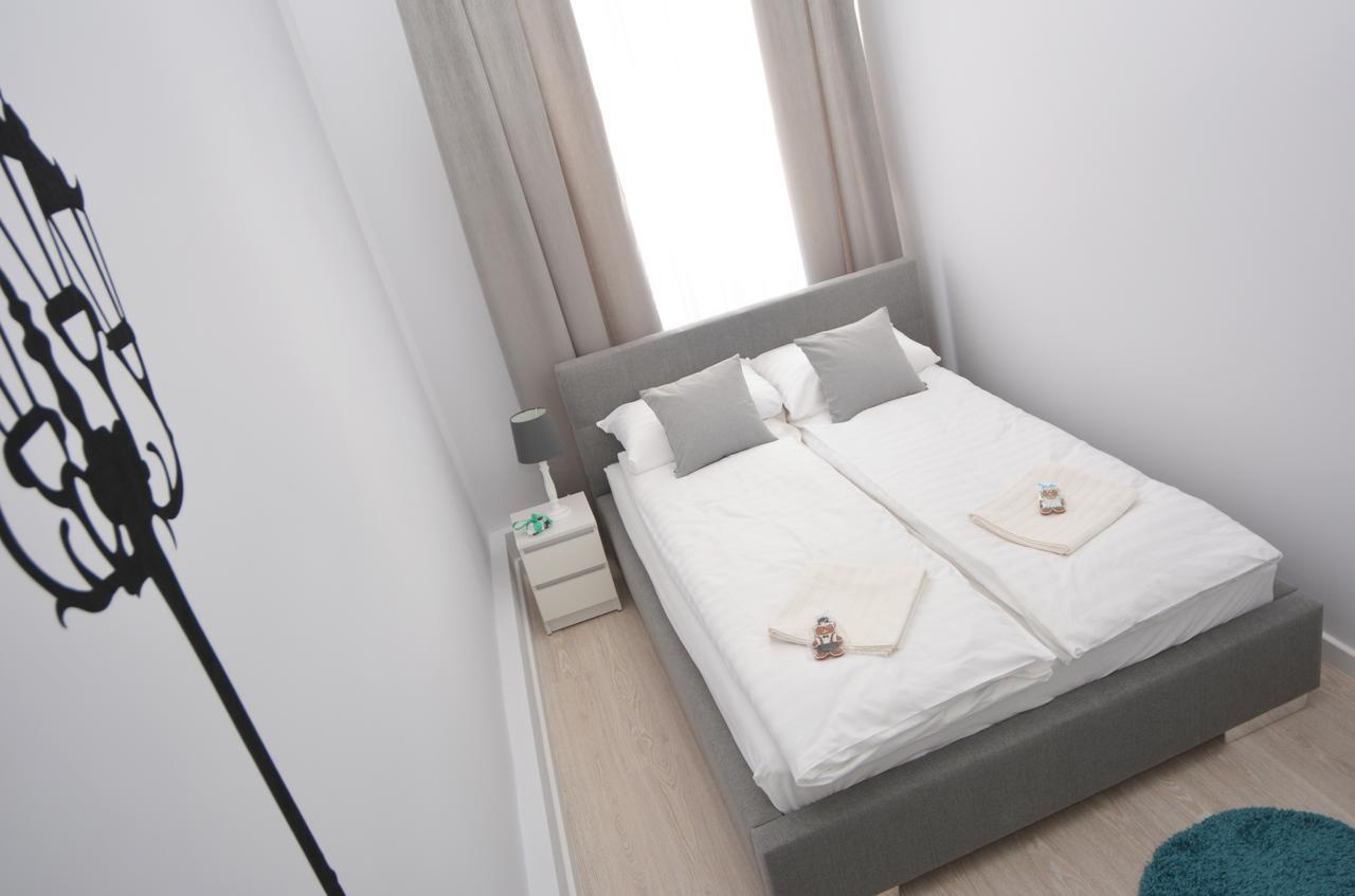 Apartament Pod Kopernikiem II Torun Bagian luar foto